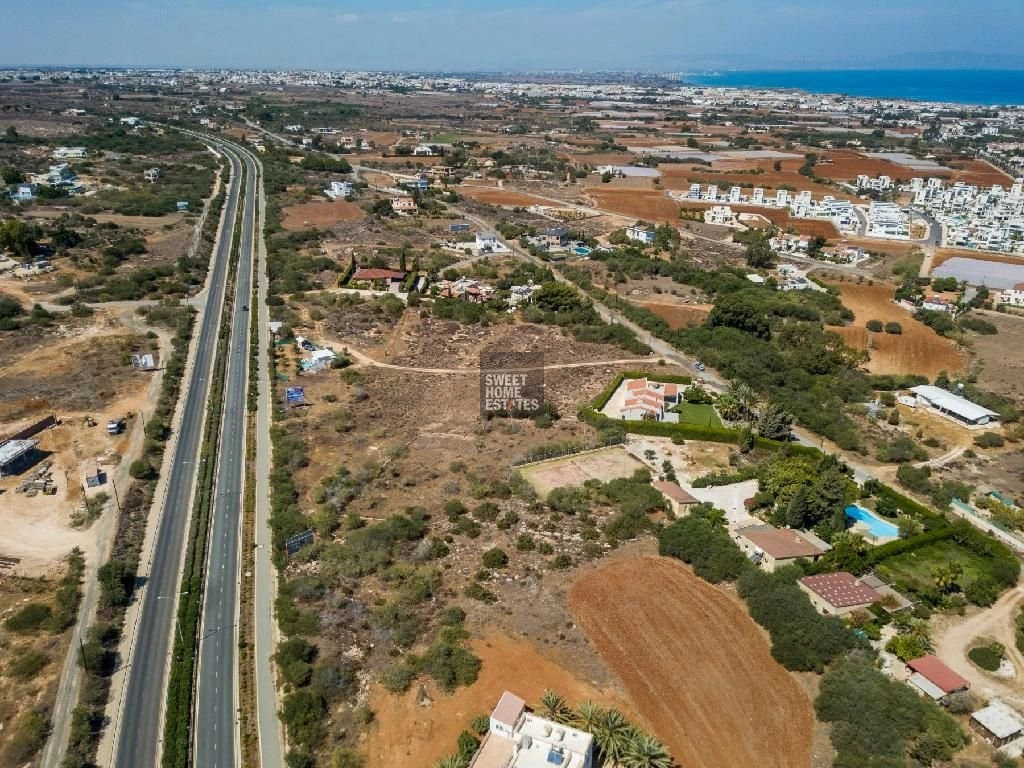 1,173m² Plot for Sale in Paralimni, Famagusta District