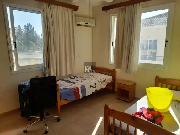 4 Bedroom House for Sale in Aradippou, Larnaca District