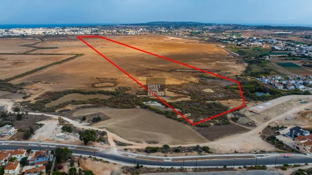 2,151m² Plot for Sale in Paralimni, Famagusta District