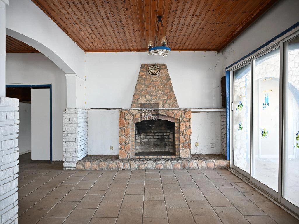 348m² Commercial for Sale in Protaras, Famagusta District
