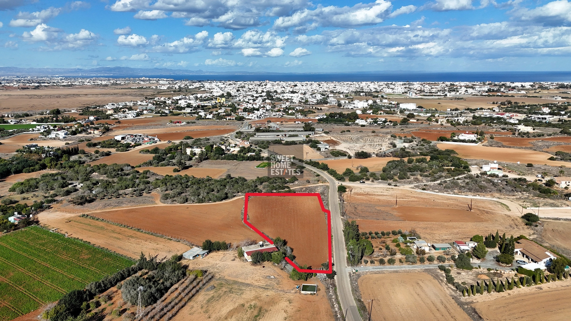 6,460m² Plot for Sale in Paralimni, Famagusta District