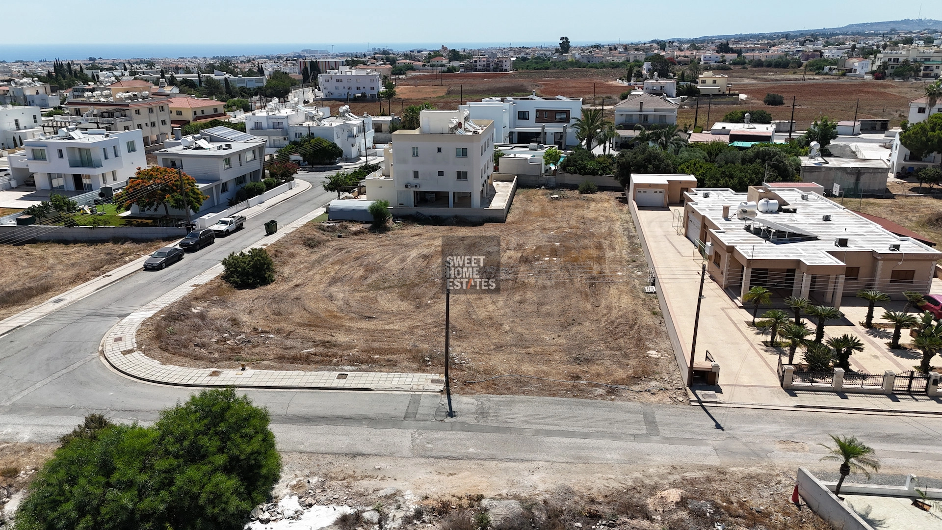 1,033m² Plot for Sale in Paralimni, Famagusta District