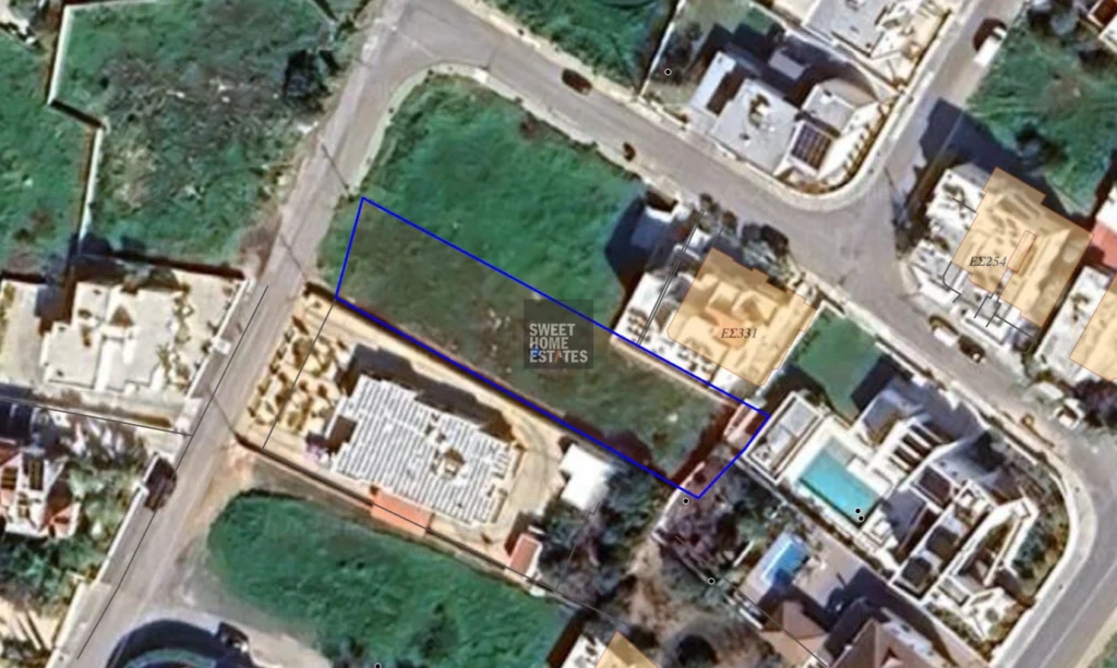 1,033m² Plot for Sale in Paralimni, Famagusta District