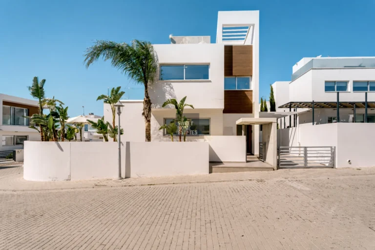 3 Bedroom House for Sale in Famagusta – Agia Napa