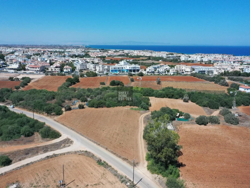 2,310m² Plot for Sale in Paralimni, Famagusta District