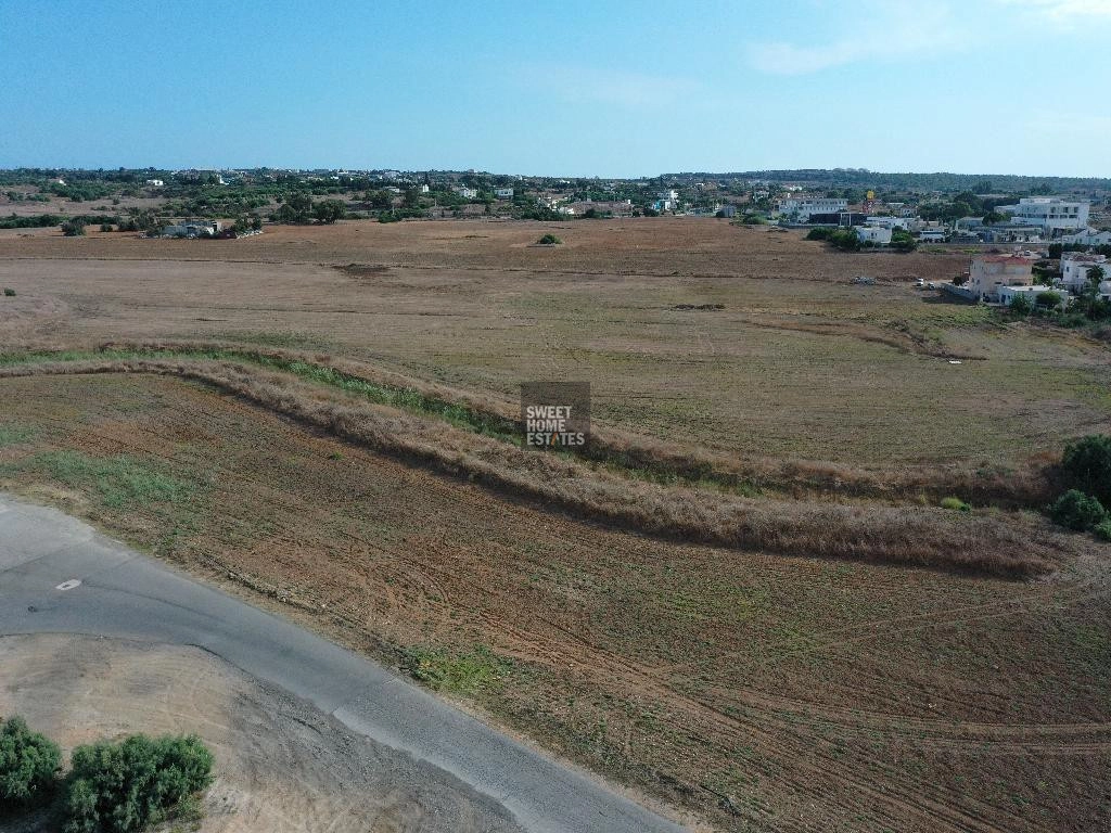 1,489m² Plot for Sale in Paralimni, Famagusta District
