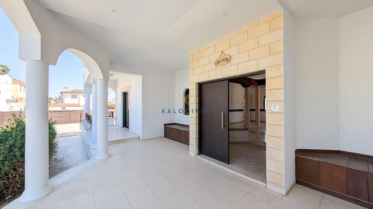3 Bedroom House for Sale in Aradippou, Larnaca District