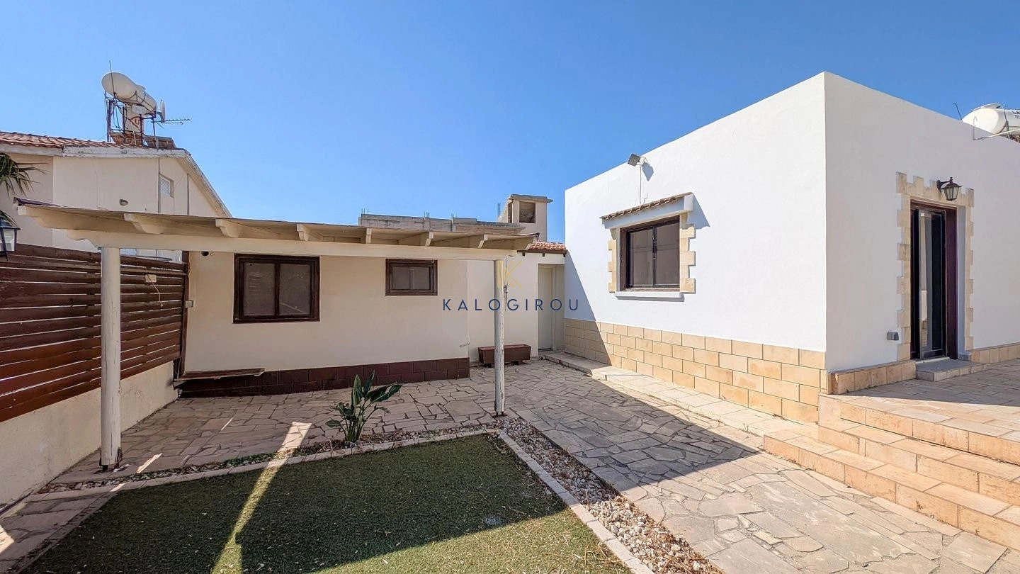 3 Bedroom House for Sale in Aradippou, Larnaca District