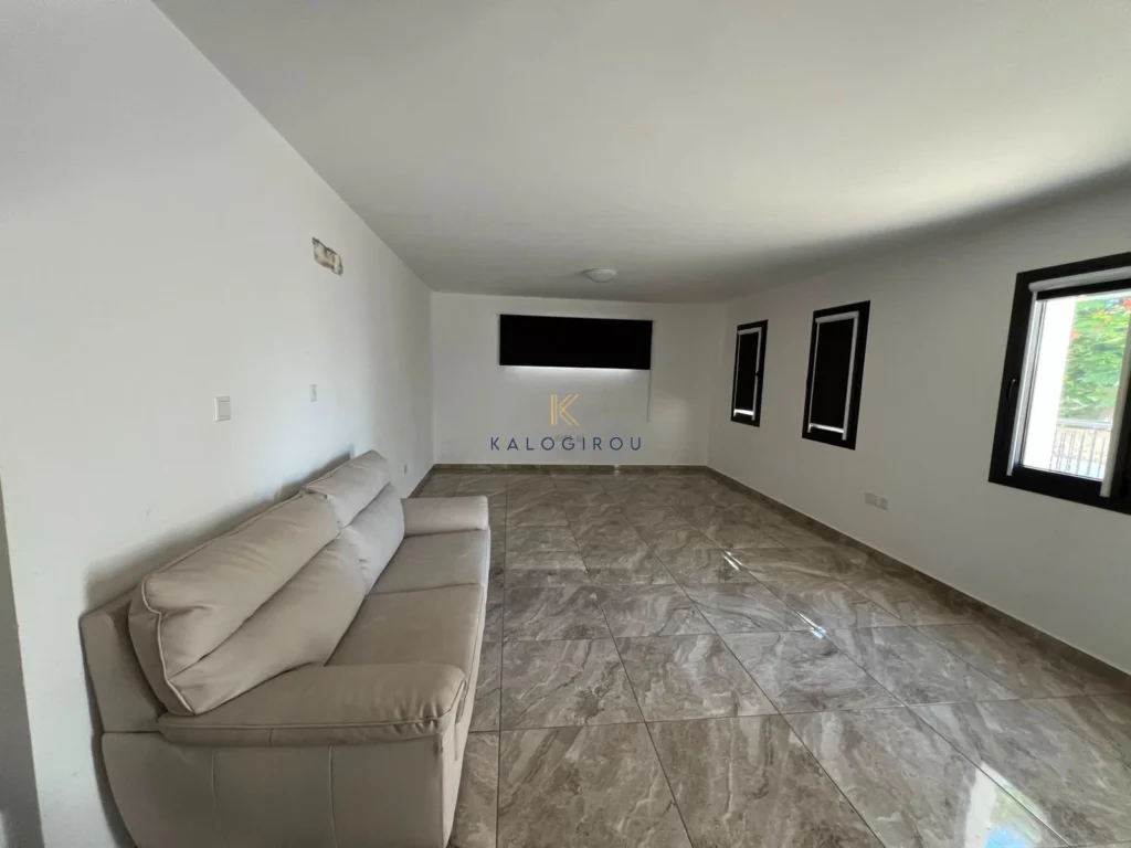 4 Bedroom House for Sale in Aradippou, Larnaca District