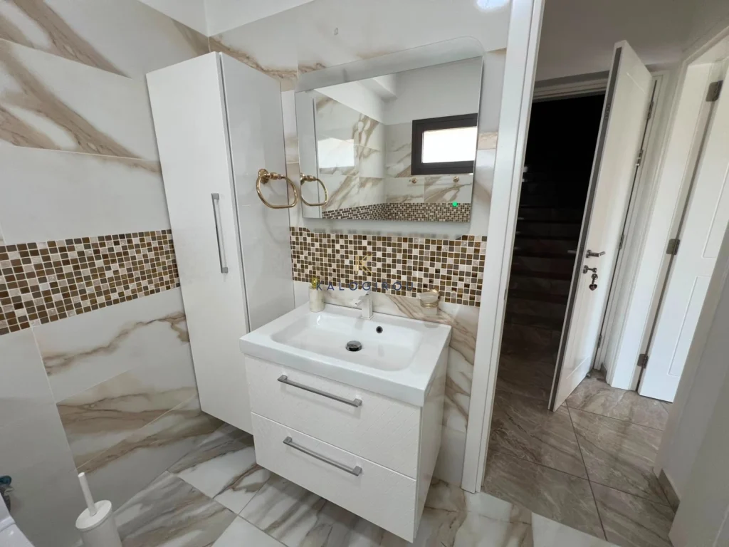 4 Bedroom House for Sale in Aradippou, Larnaca District