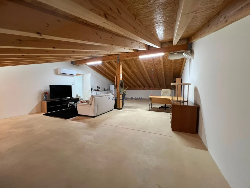 4 Bedroom House for Sale in Aradippou, Larnaca District