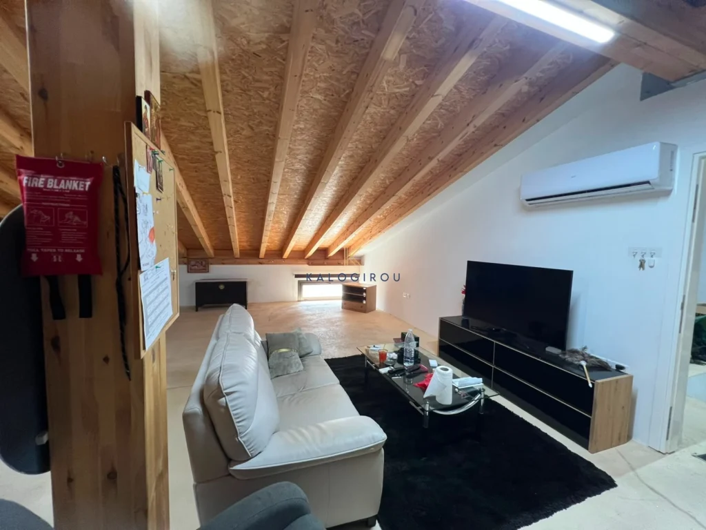 4 Bedroom House for Sale in Aradippou, Larnaca District