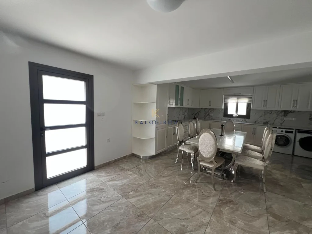 4 Bedroom House for Sale in Aradippou, Larnaca District