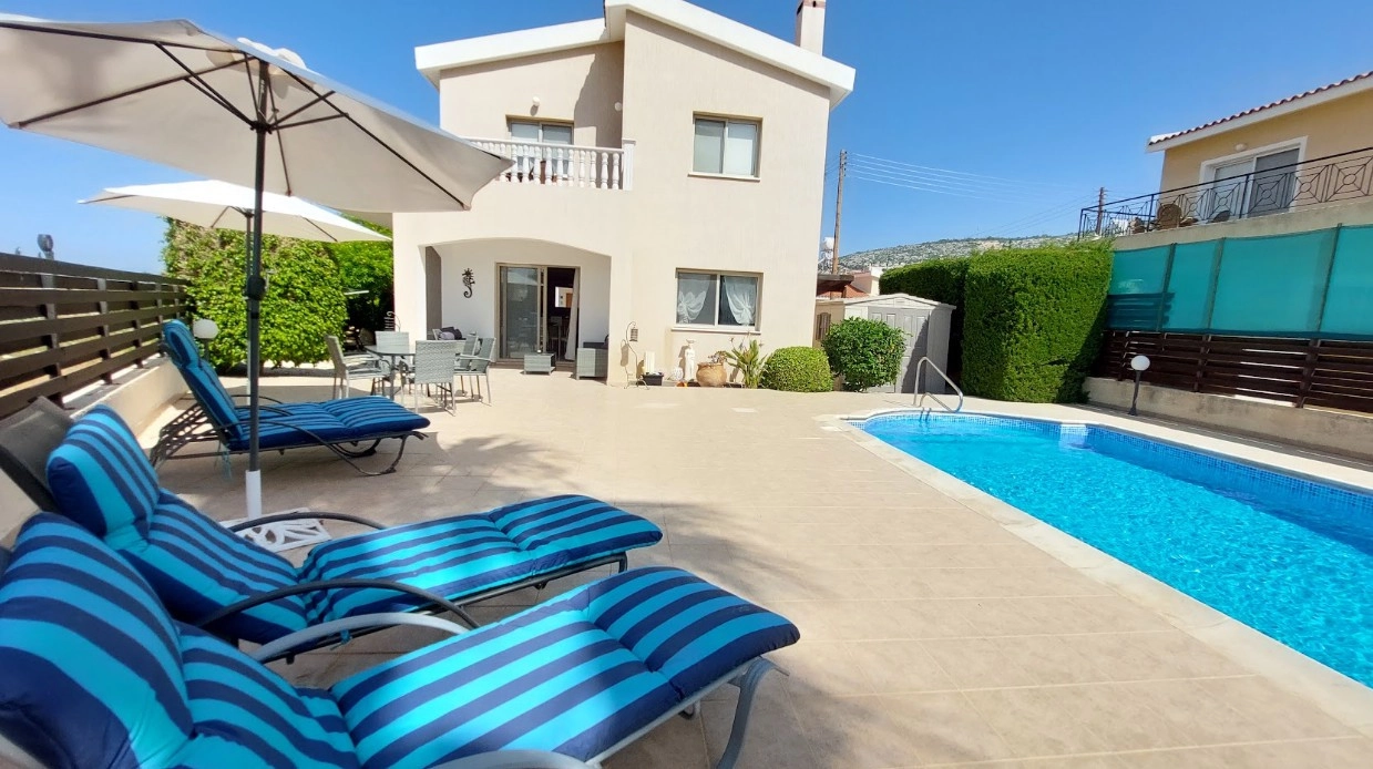 3 Bedroom House for Sale in Pegeia, Paphos District
