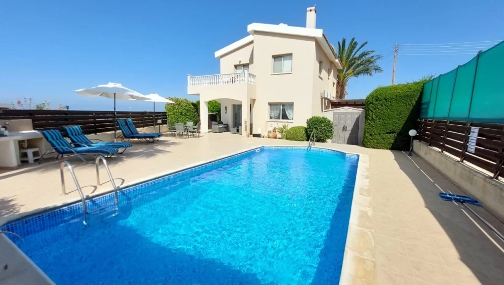 3 Bedroom House for Sale in Pegeia, Paphos District