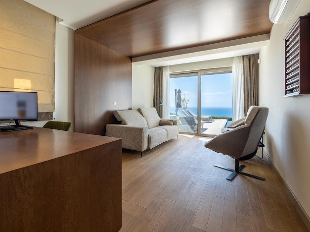 5 Bedroom House for Sale in Aphrodite Hills, Paphos District