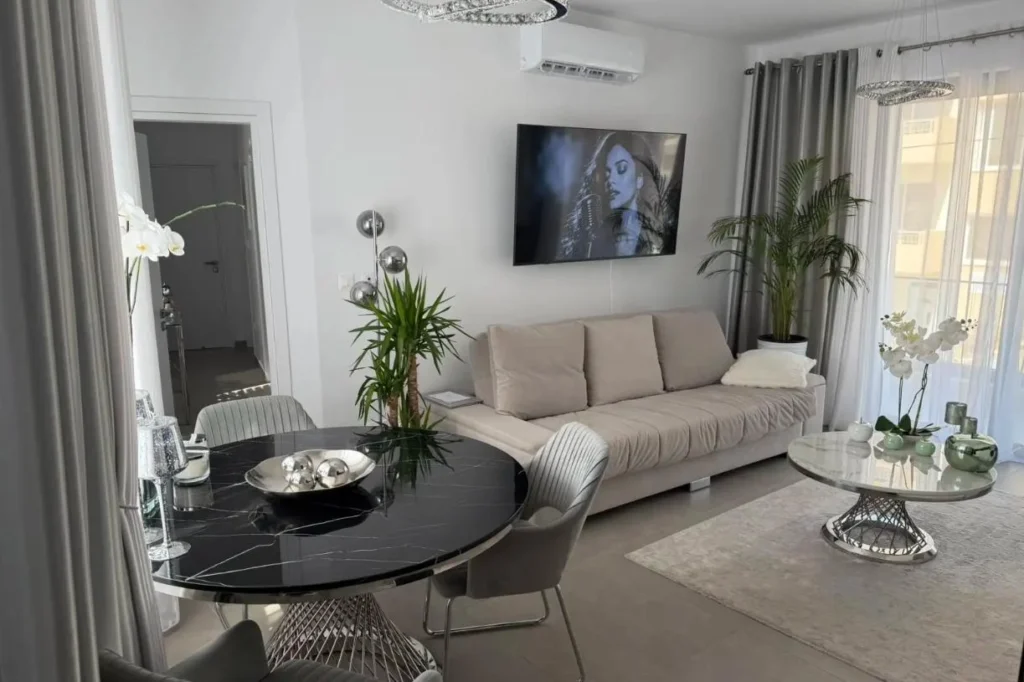 2 Bedroom Apartment for Sale in Paphos – Universal