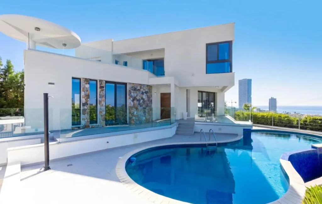 4 Bedroom House for Rent in Germasogeia, Limassol District