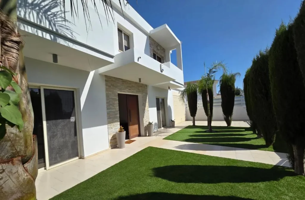 4 Bedroom House for Rent in Limassol – Agios Athanasios