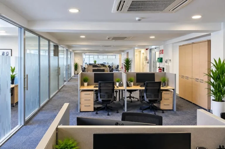 490m² Office for Rent in Engomi, Nicosia District