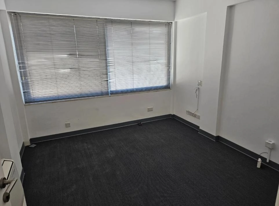 130m² Office for Rent