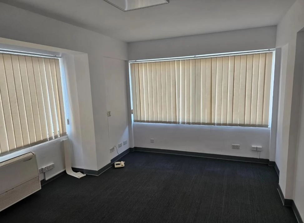 130m² Office for Rent
