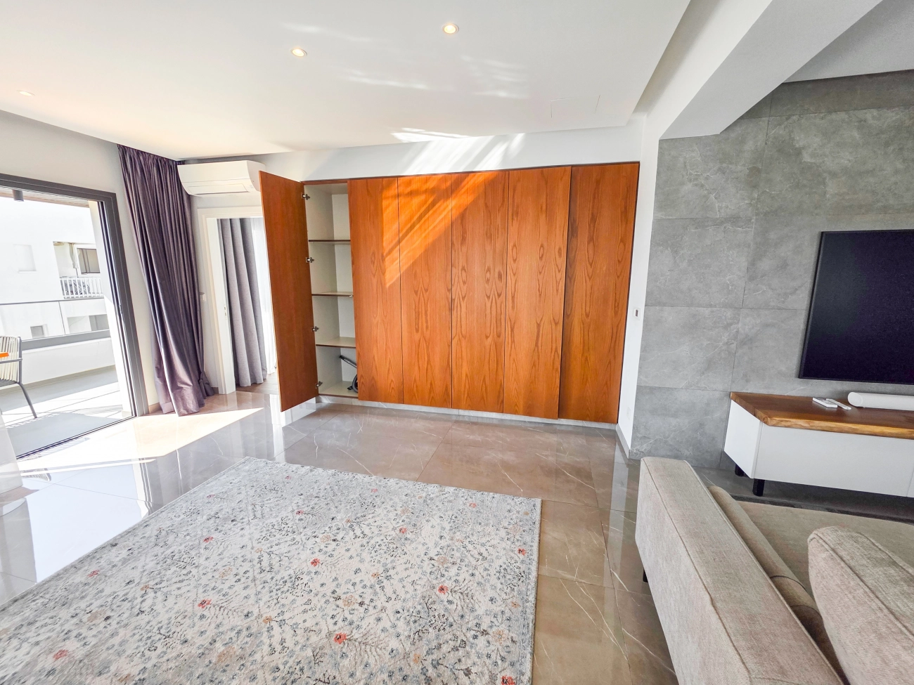 3 Bedroom Apartment for Rent in Potamos Germasogeias, Limassol District