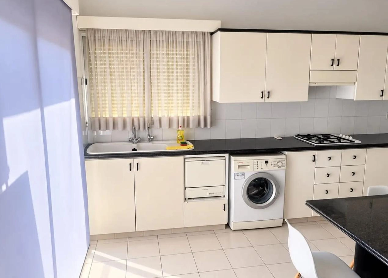 2 Bedroom Apartment for Rent in Limassol – Petrou kai Pavlou