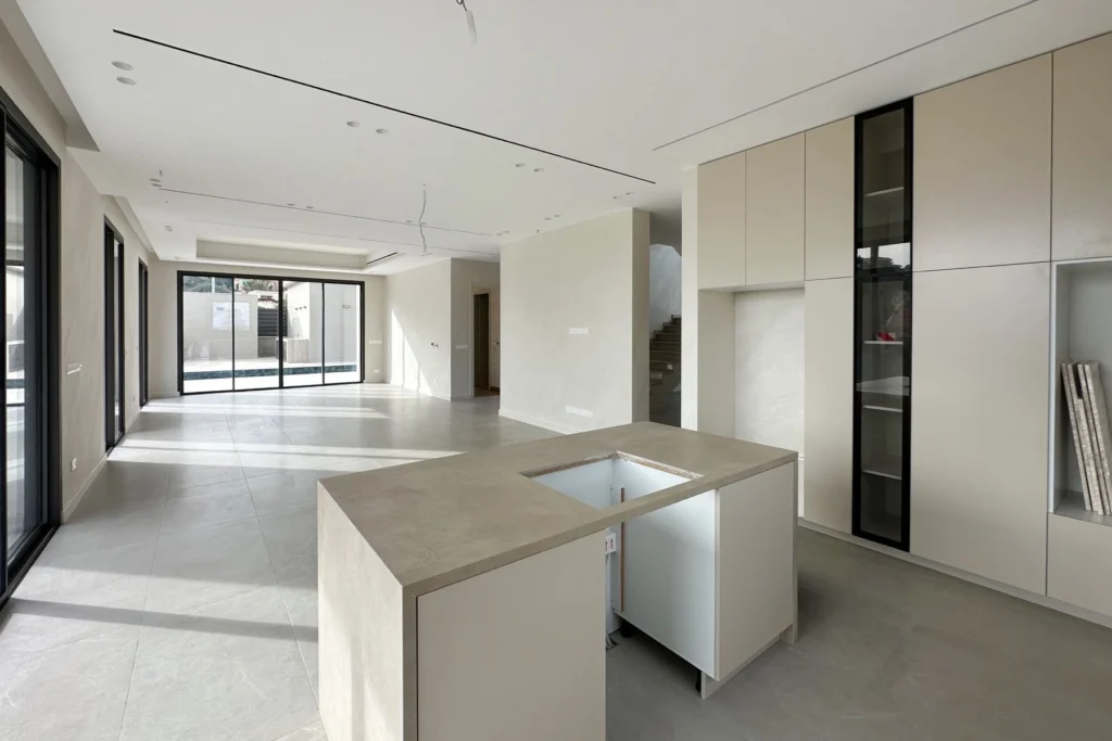 325m² House for Sale in Agios Tychonas, Limassol District