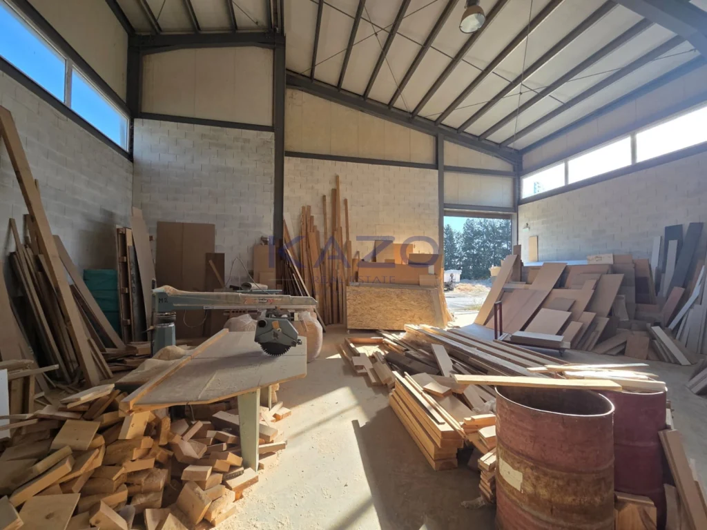 Επαγγελματικός χώρος 575m² προς πώληση στην Επαρχία Λεμεσού