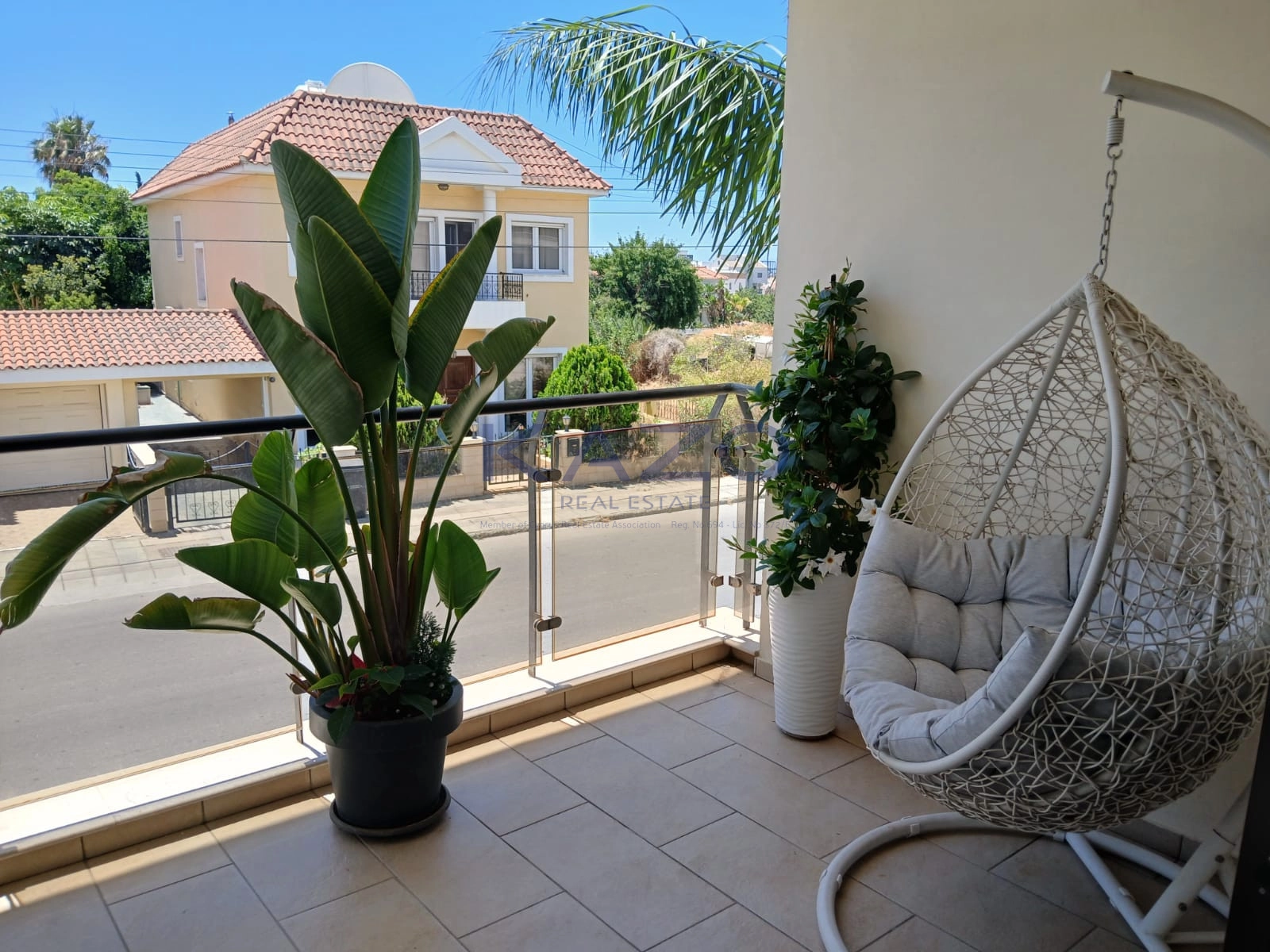 2 Bedroom Apartment for Sale in Limassol – Mesa Geitonia