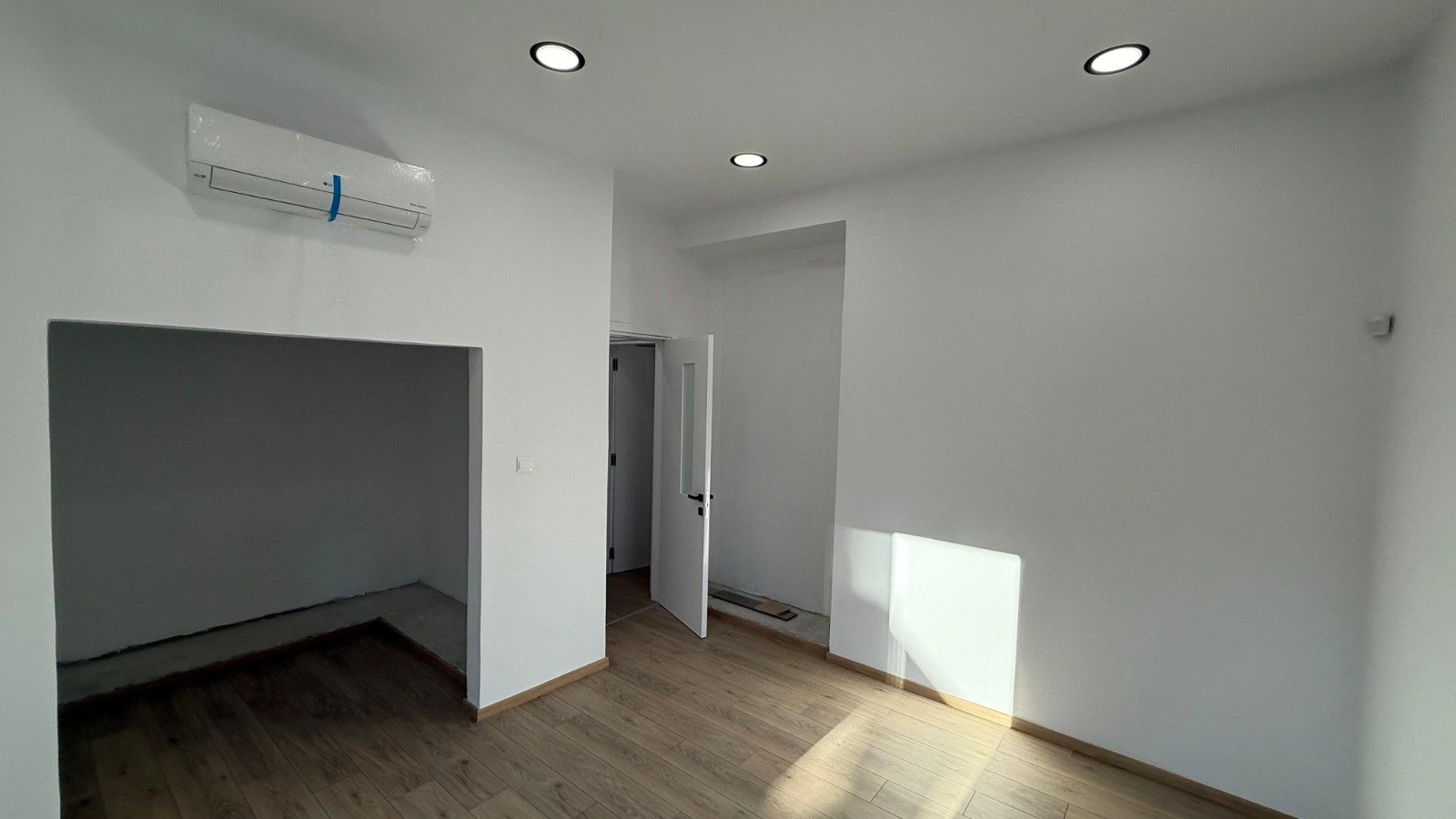 236m² Office for Rent in Limassol District