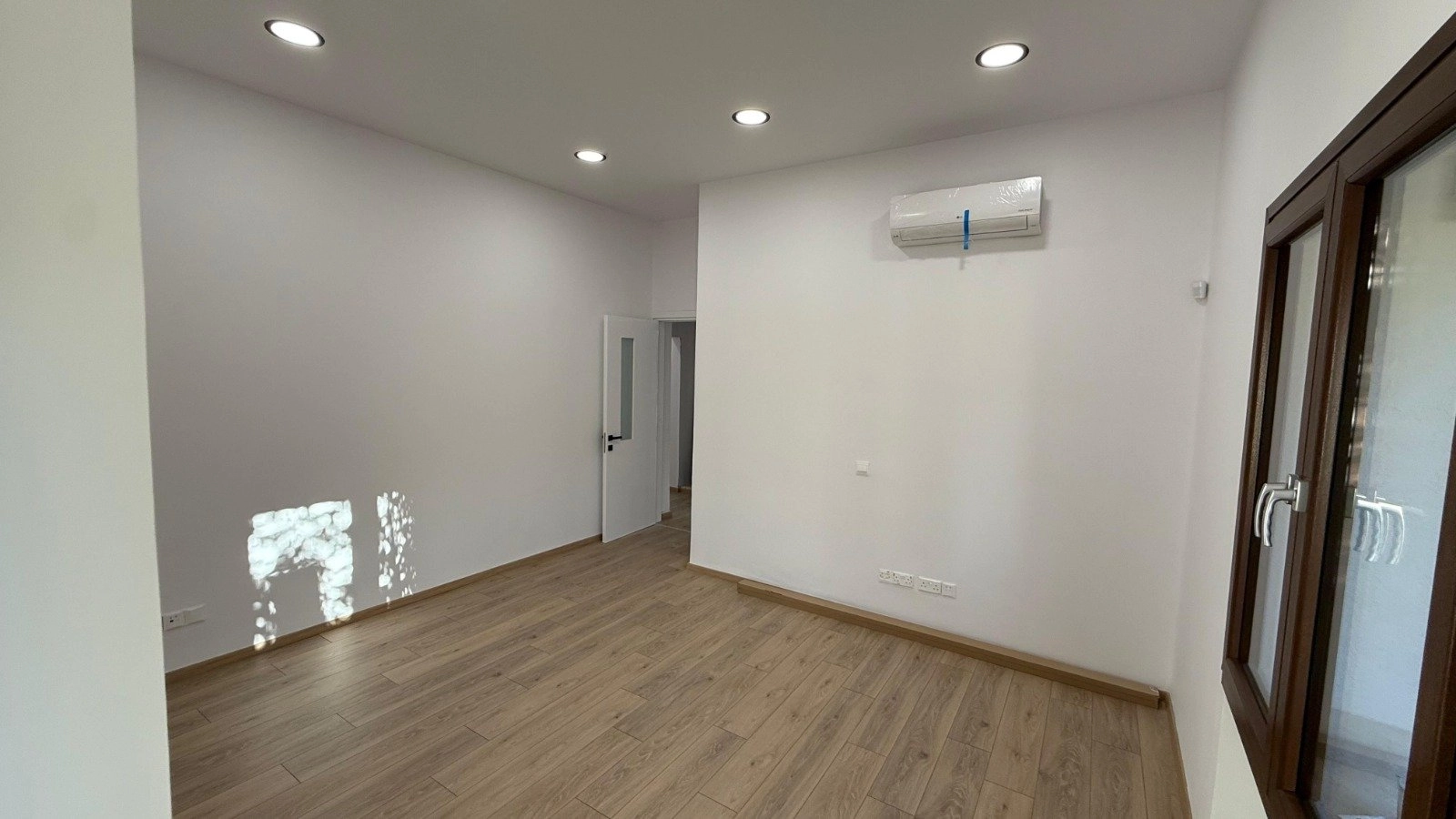 236m² Office for Rent in Limassol District