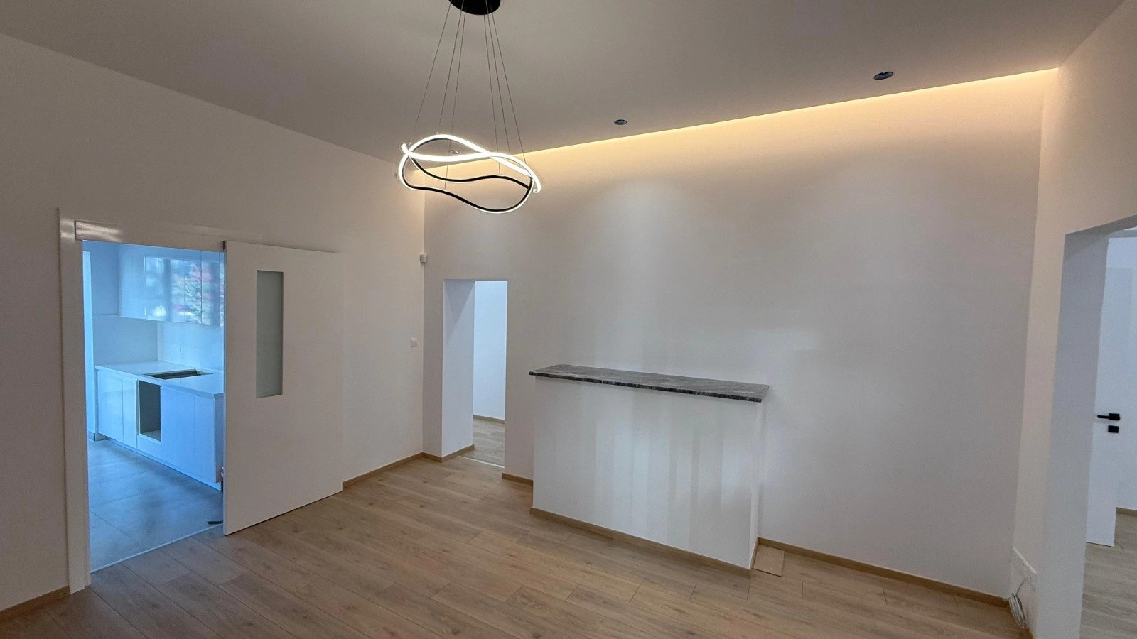 236m² Office for Rent in Limassol District