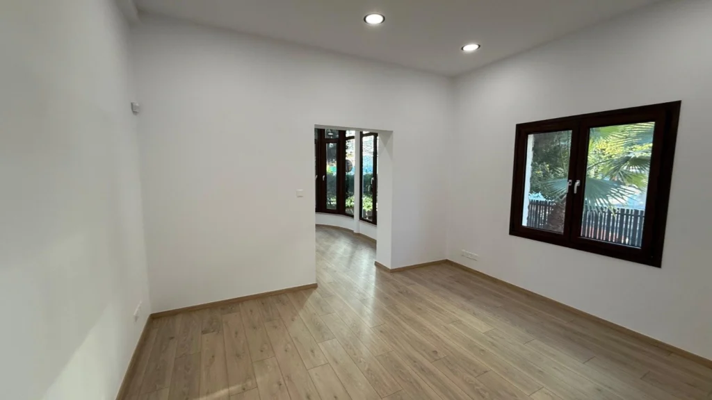 236m² Office for Rent in Limassol District