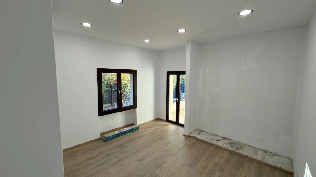 236m² Office for Rent in Limassol District