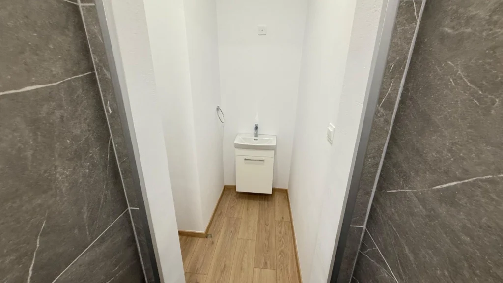 236m² Office for Rent in Limassol District