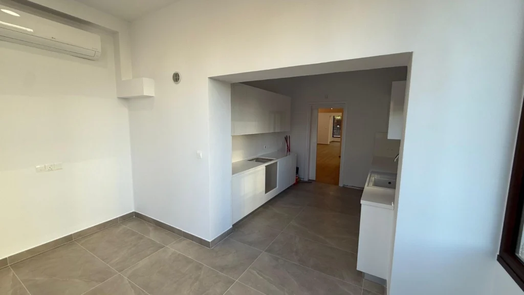 236m² Office for Rent in Limassol District
