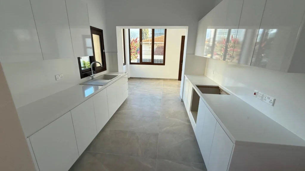 236m² Office for Rent in Limassol District