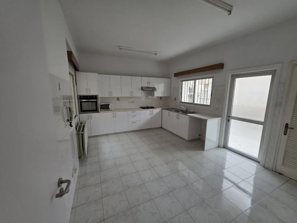3 Bedroom Apartment for Rent