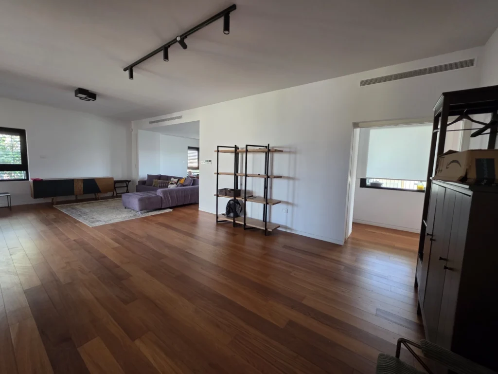 4 Bedroom Apartment for Rent in Engomi, Nicosia District