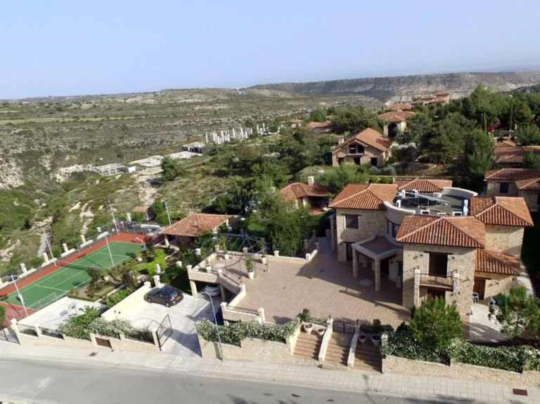 6+ Bedroom House for Sale in Souni, Limassol District