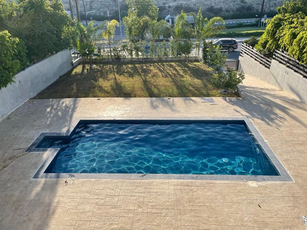 6+ Bedroom House for Rent in Agios Tychonas, Limassol District
