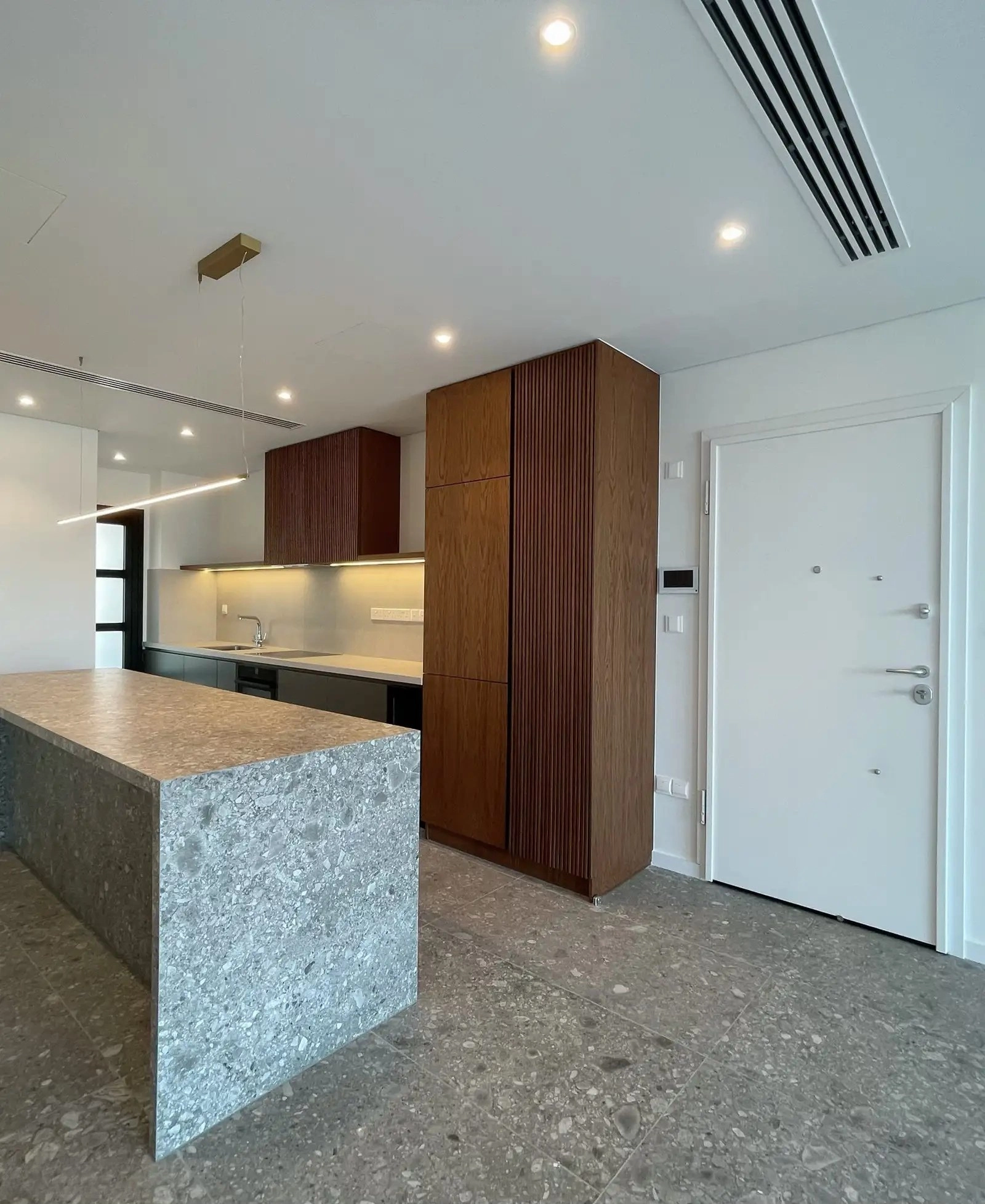 2 Bedroom Apartment for Rent in Limassol – Katholiki
