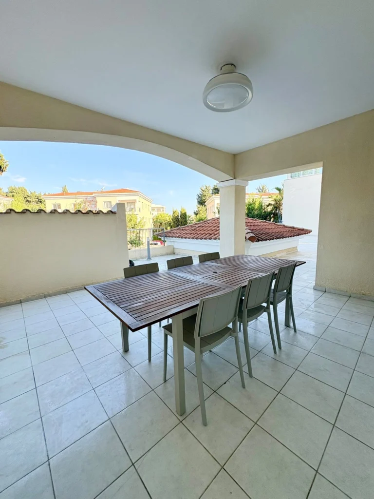 3 Bedroom Apartment for Rent in Paphos – Universal