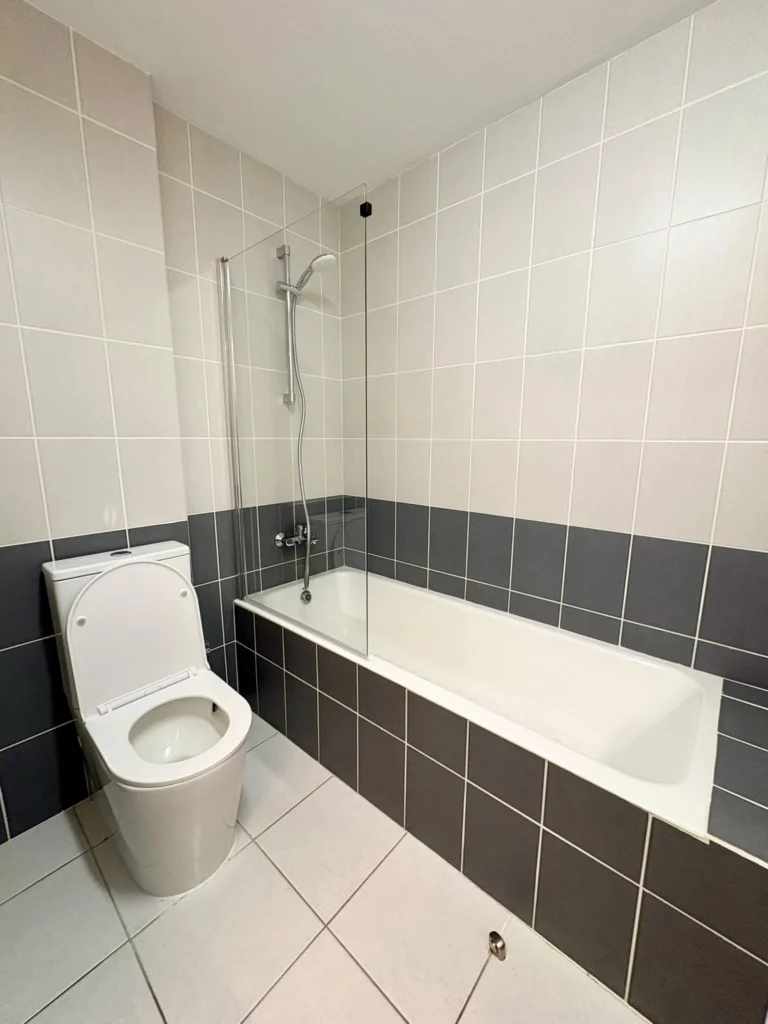 3 Bedroom Apartment for Rent in Paphos – Universal