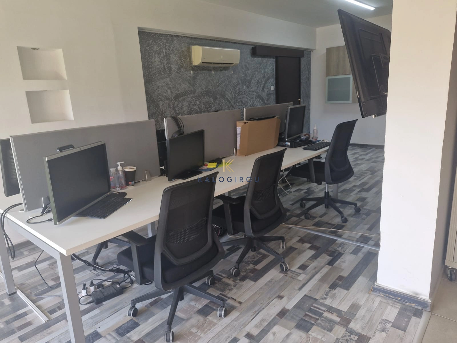 160m² Office for Rent in Larnaca District