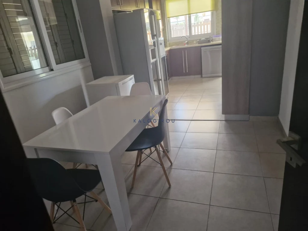 160m² Office for Rent in Larnaca District