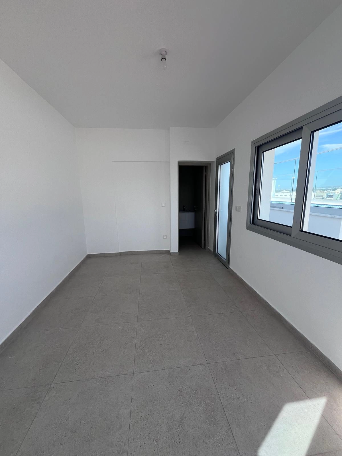 4 Bedroom Apartment for Sale in Limassol – Zakaki