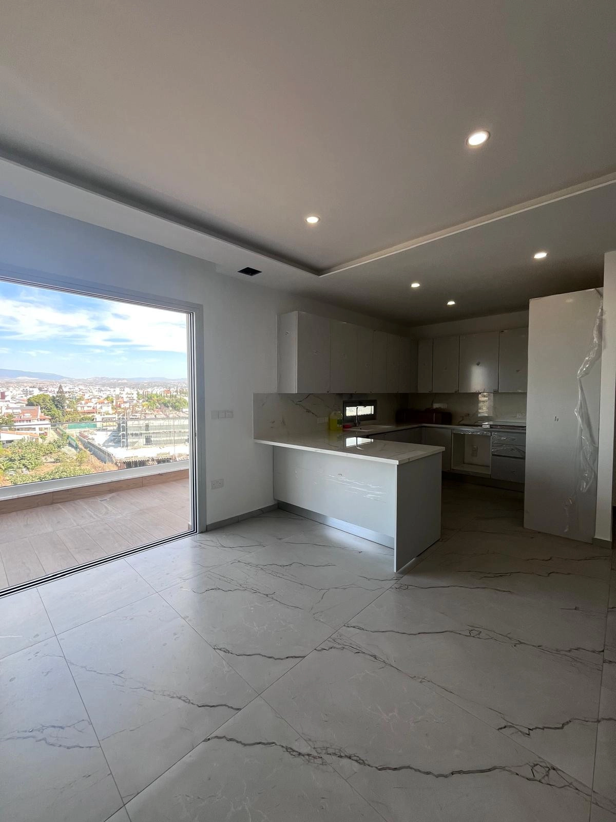 4 Bedroom Apartment for Sale in Limassol – Zakaki